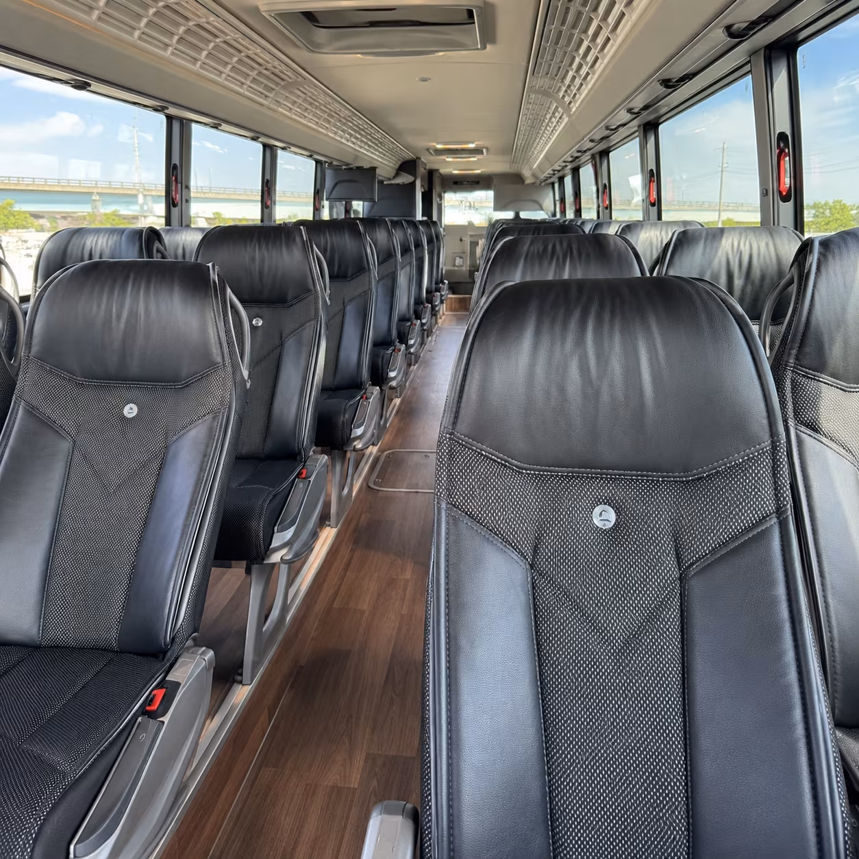hendersoncharterbuscompany com makes getting to los angeles phoenix and salt lake city simple