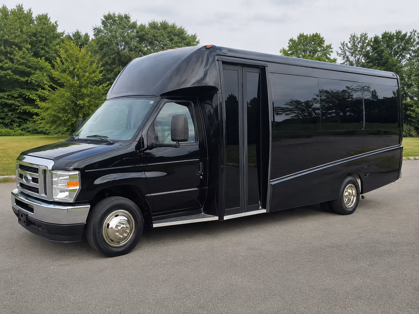 st george private bus rentals for st george concerts and festivals